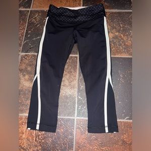 Lululemon - Polkadot Crop Leggings